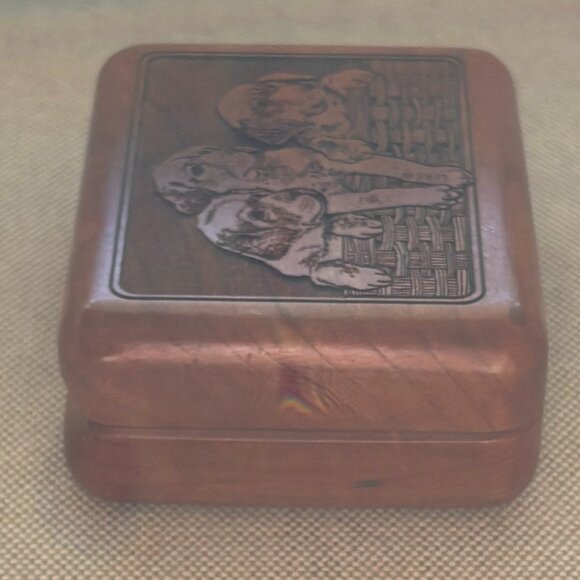 Vintage Wilderness Woods Puppies Small Trinket Keepsake Box - Picture 4 of 7